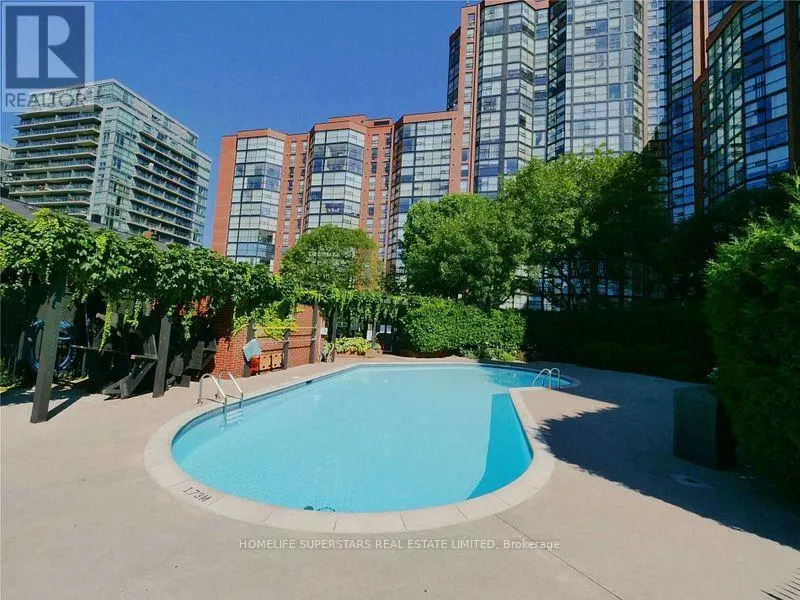 714 - 701 KING STREET W