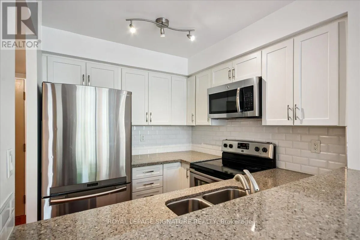 410 - 942 YONGE STREET