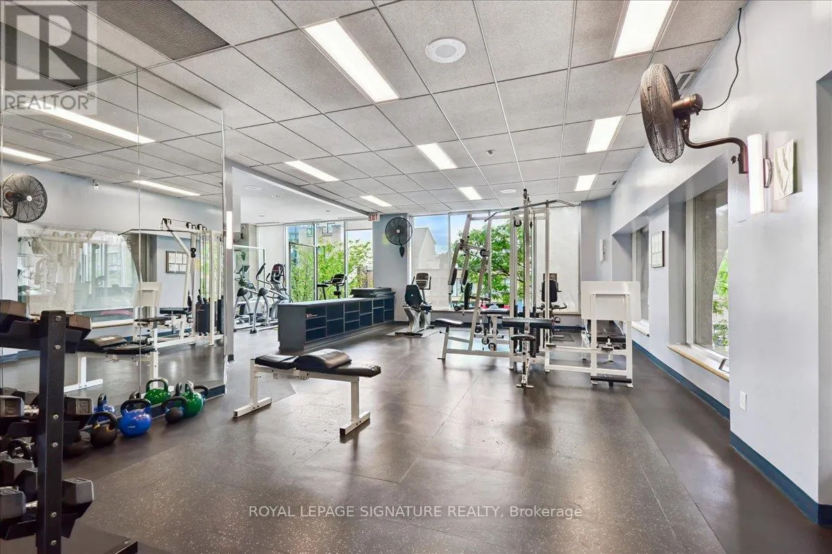 410 - 942 YONGE STREET