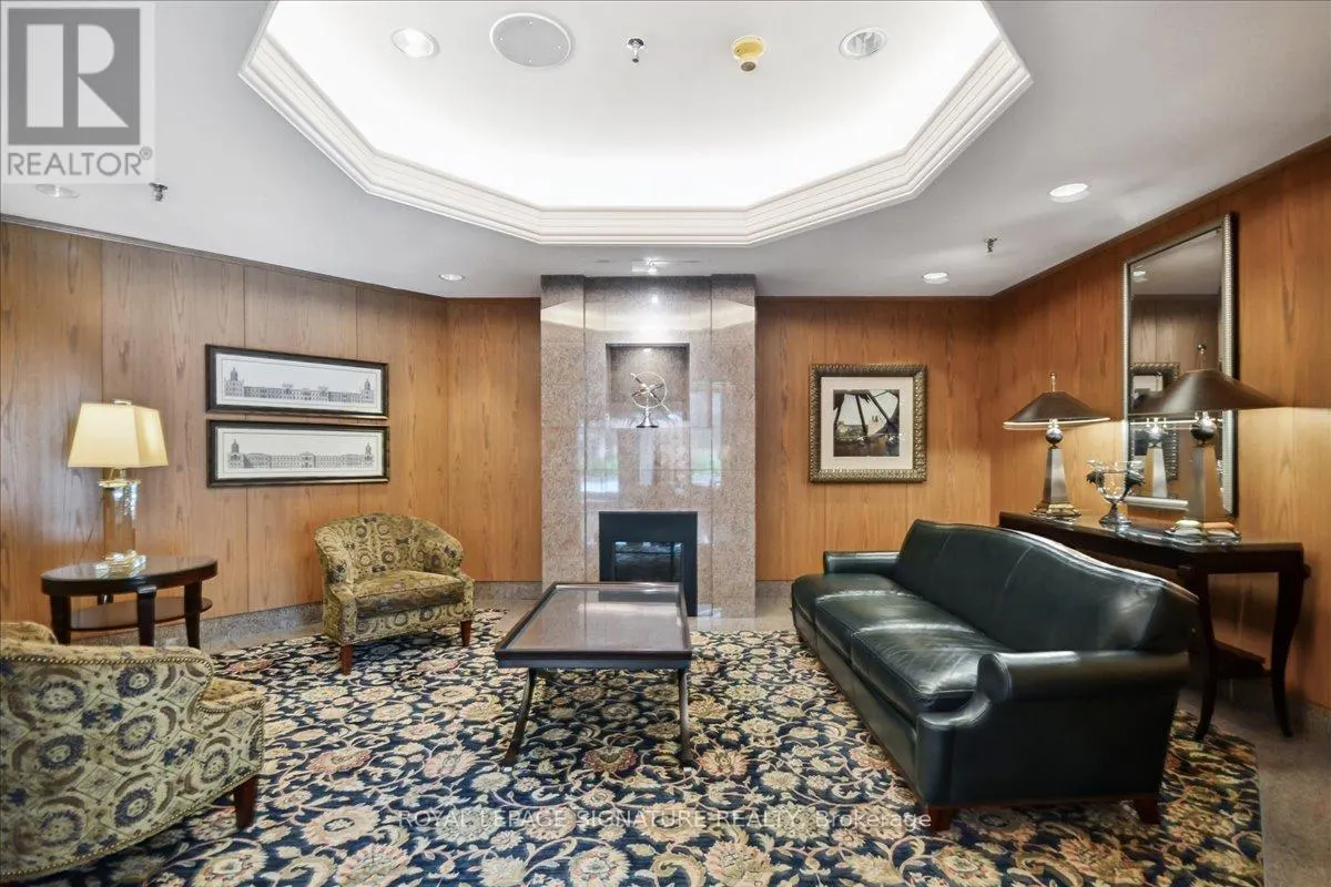 410 - 942 YONGE STREET