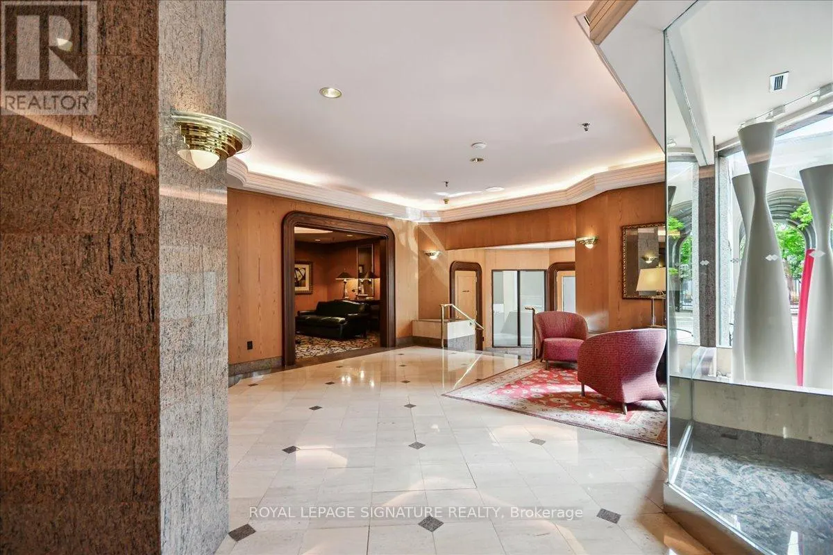 410 - 942 YONGE STREET