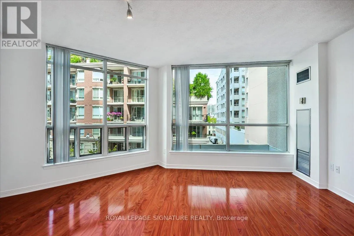 410 - 942 YONGE STREET