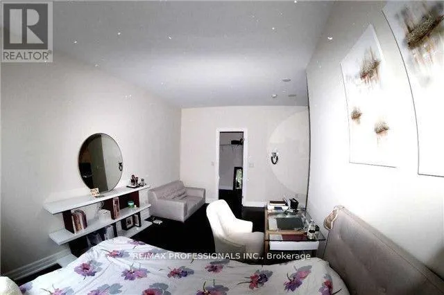 207 - 23 REAN DRIVE