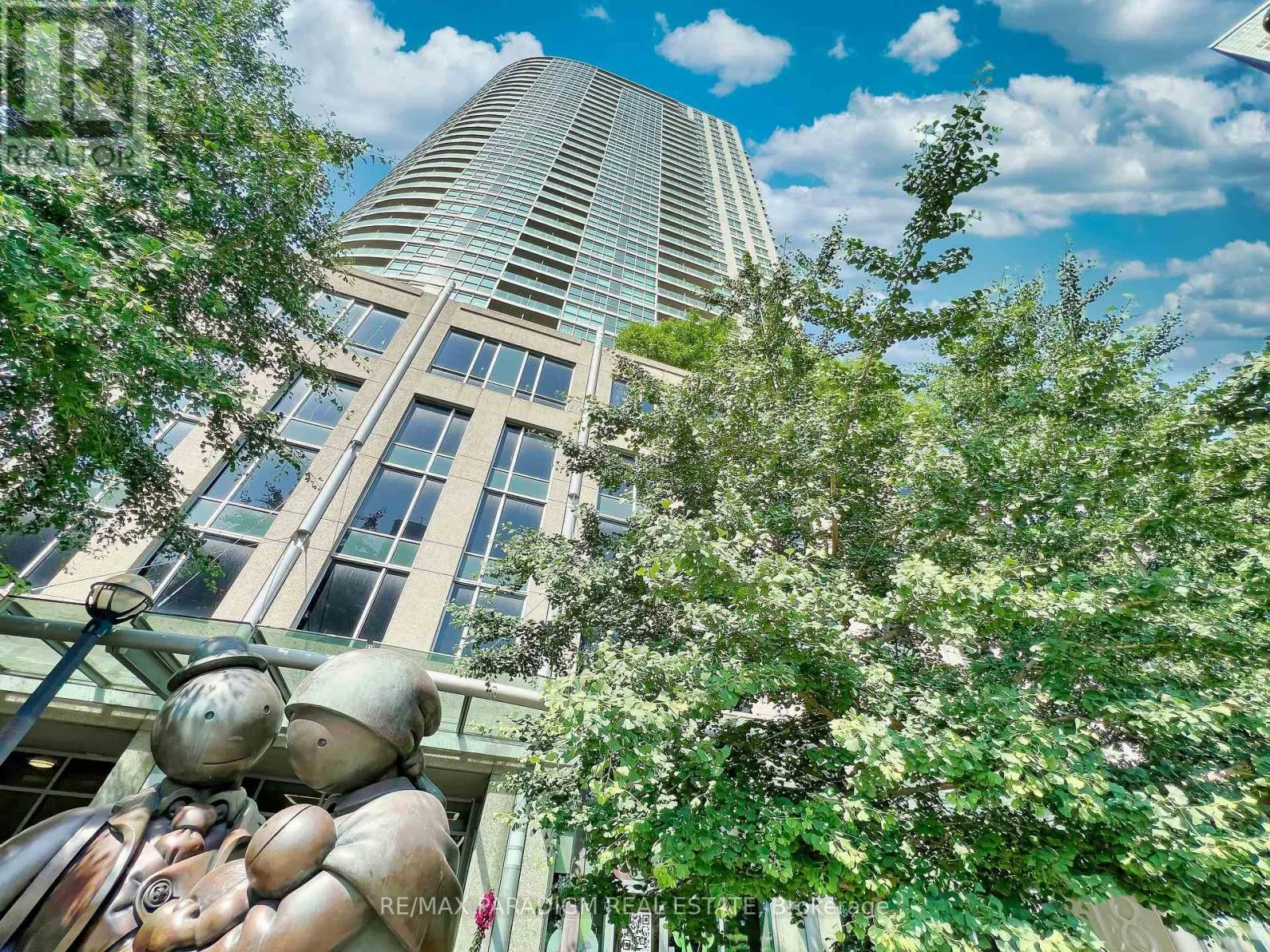 3713 - 18 YONGE STREET