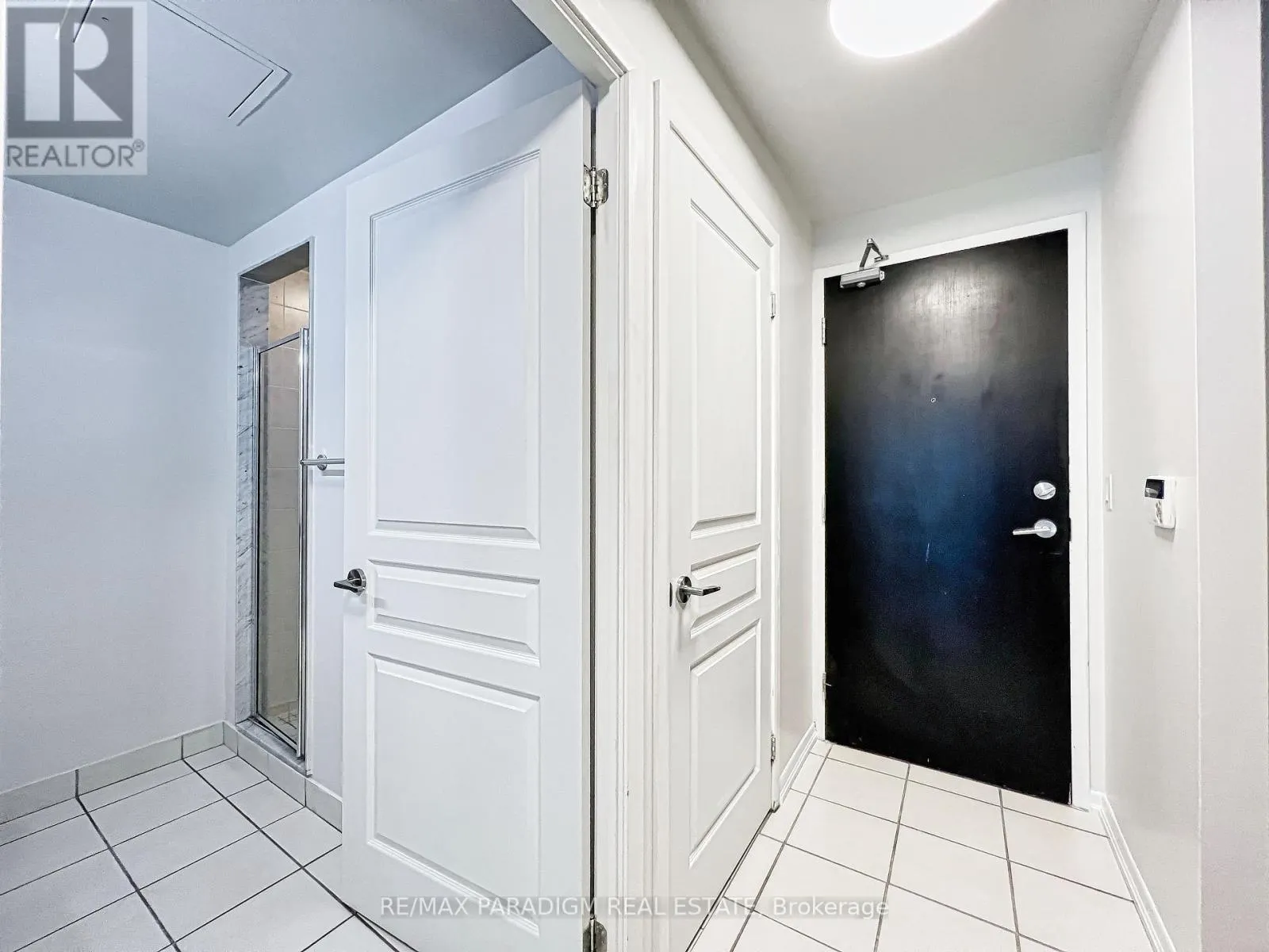 3713 - 18 YONGE STREET