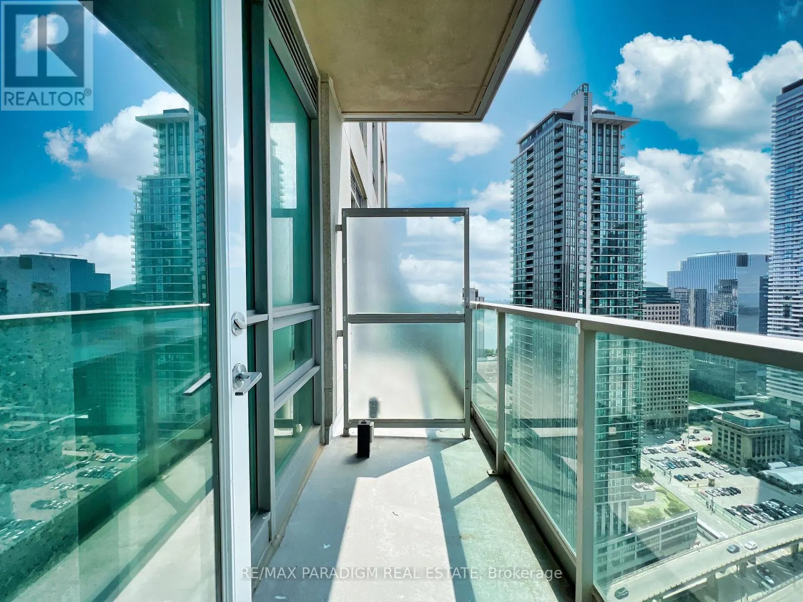 3713 - 18 YONGE STREET