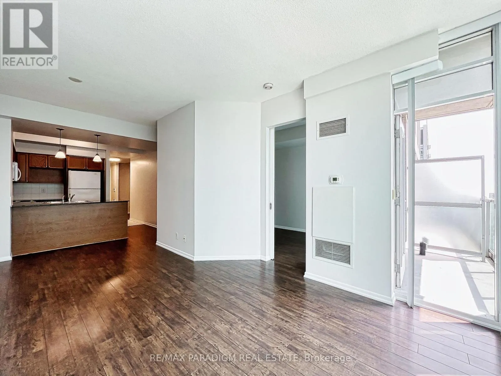 3713 - 18 YONGE STREET