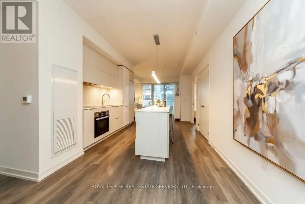 612 - 15 LOWER JARVIS STREET
