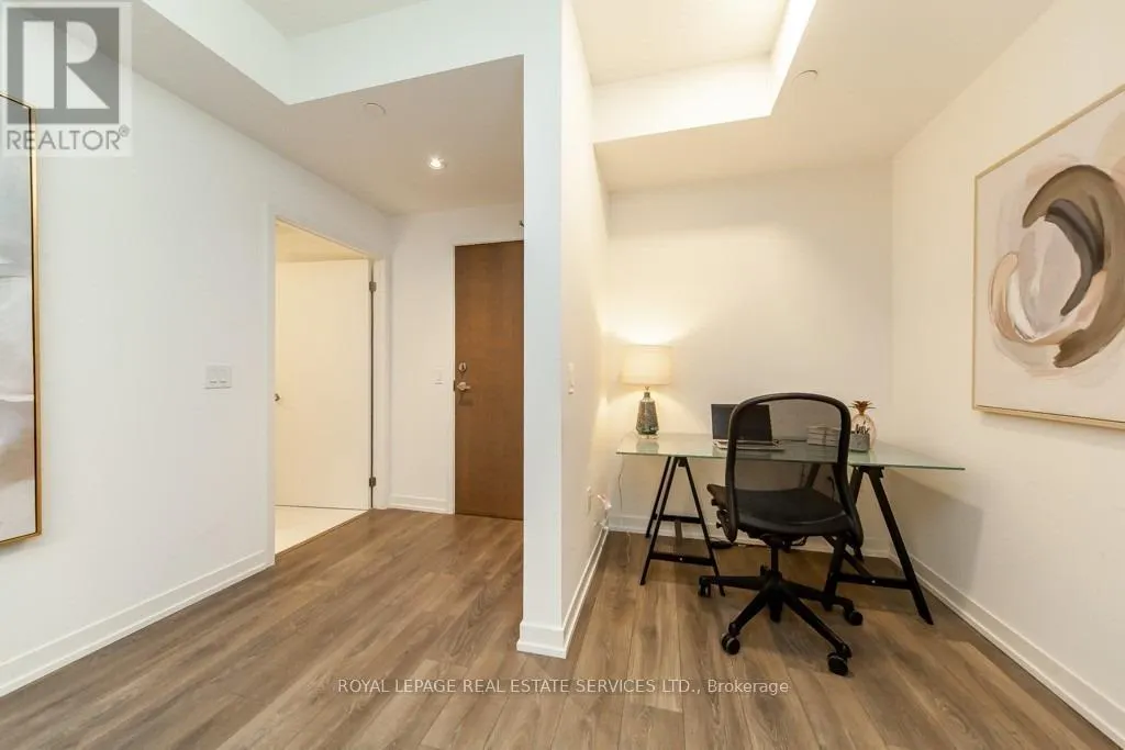 612 - 15 LOWER JARVIS STREET