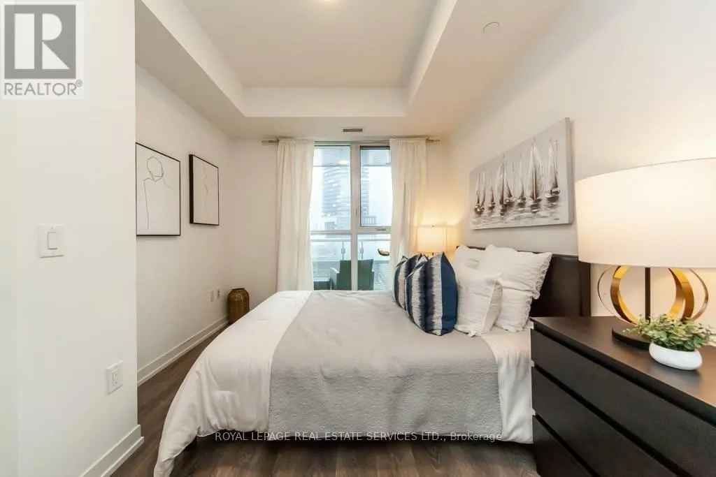 612 - 15 LOWER JARVIS STREET