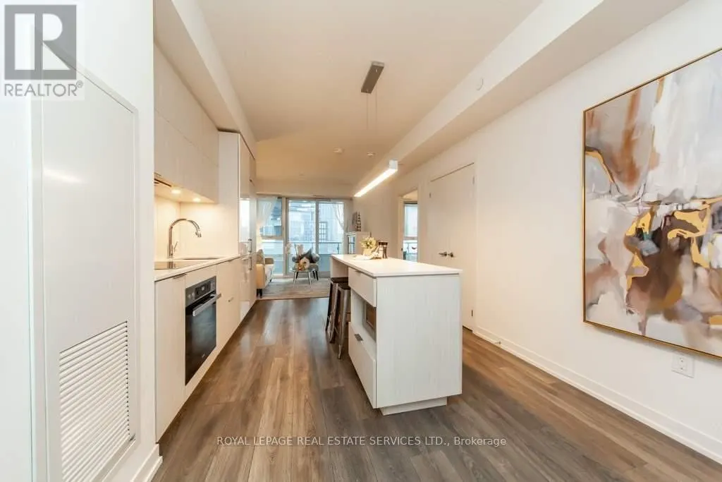 612 - 15 LOWER JARVIS STREET