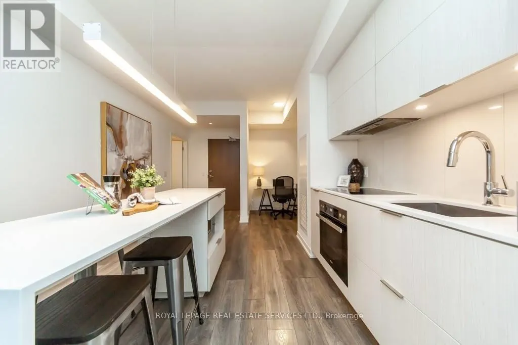 612 - 15 LOWER JARVIS STREET