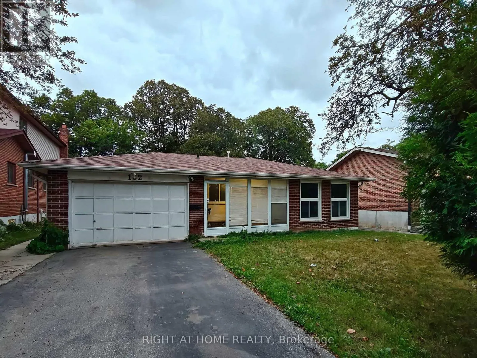 182 MCNICOLL AVENUE