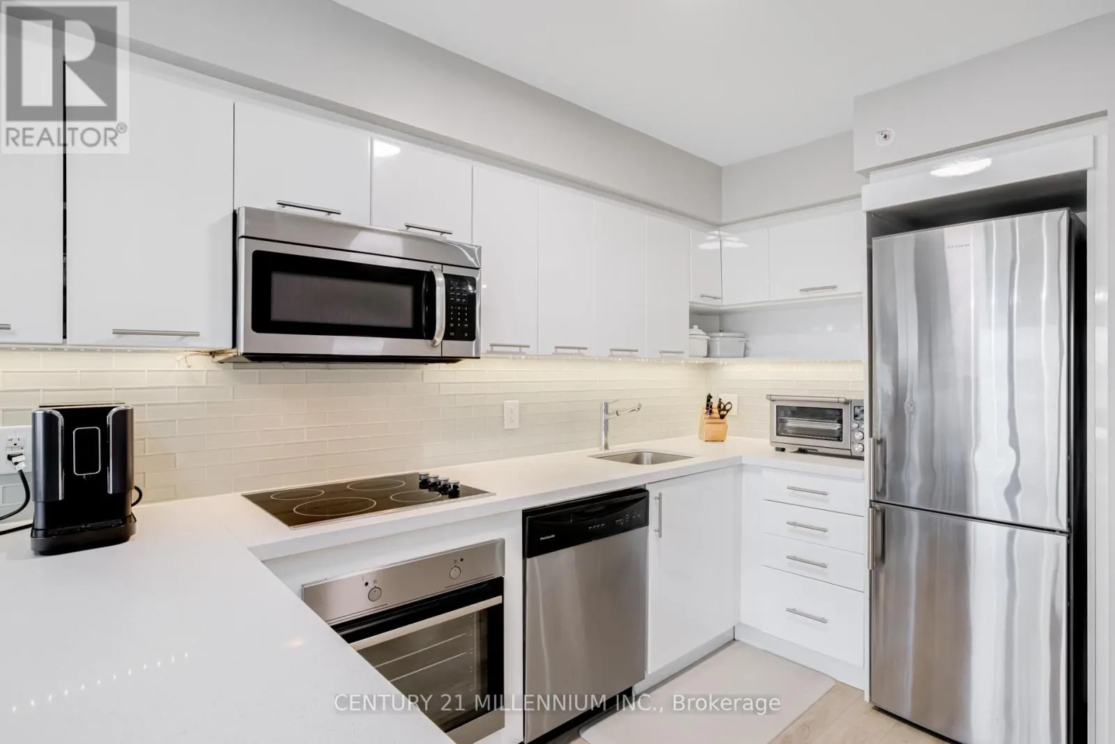 513 - 565 WILSON AVENUE