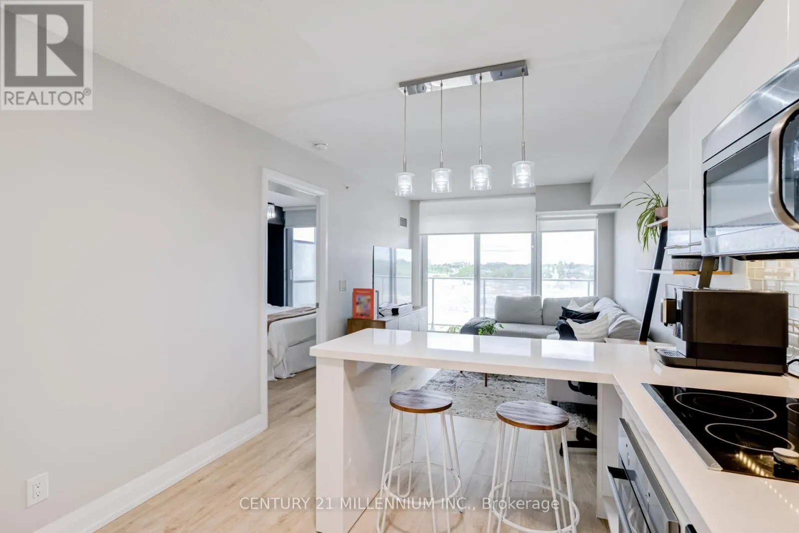 513 - 565 WILSON AVENUE