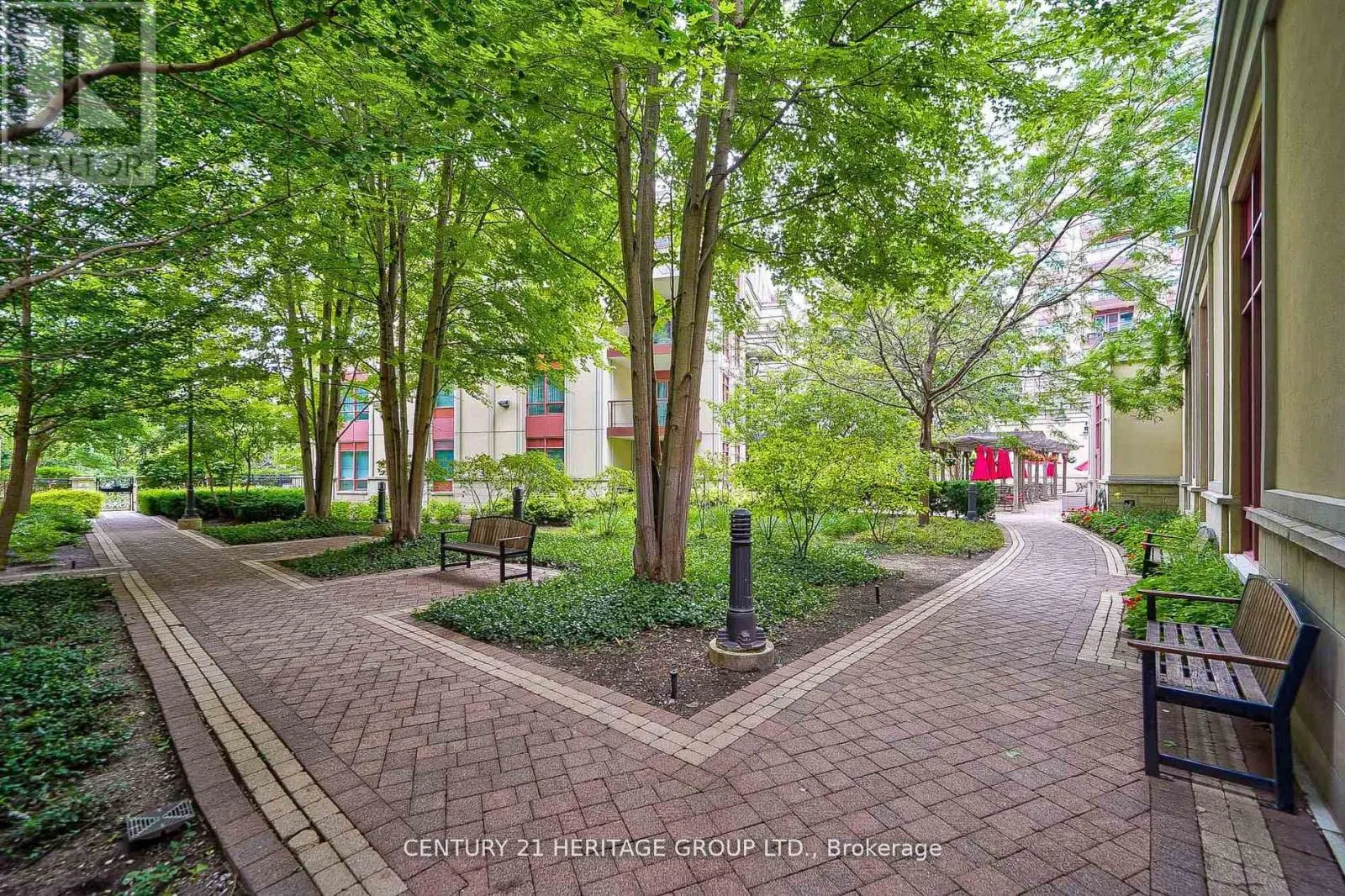 707 - 23 REAN DRIVE