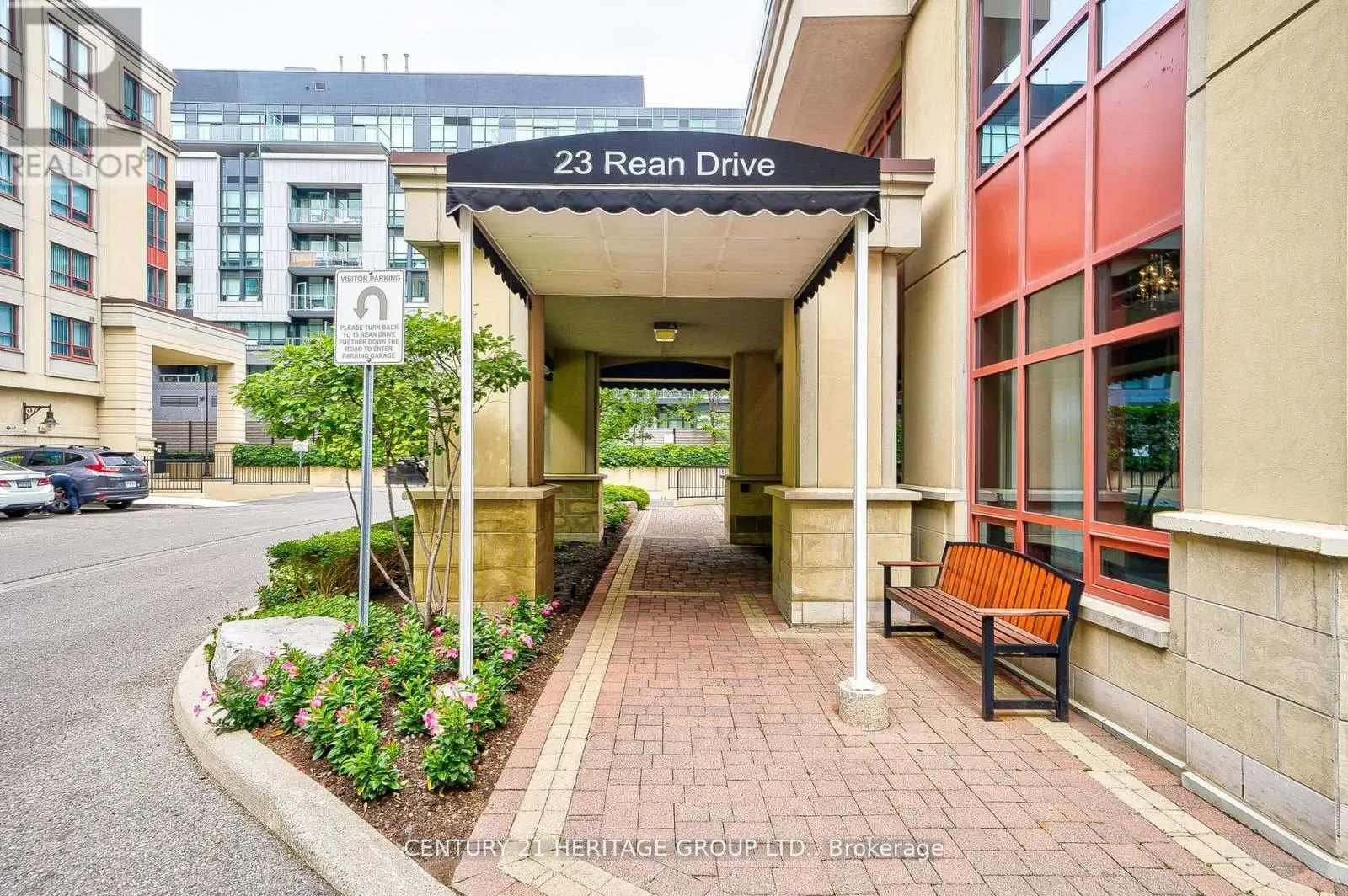 707 - 23 REAN DRIVE