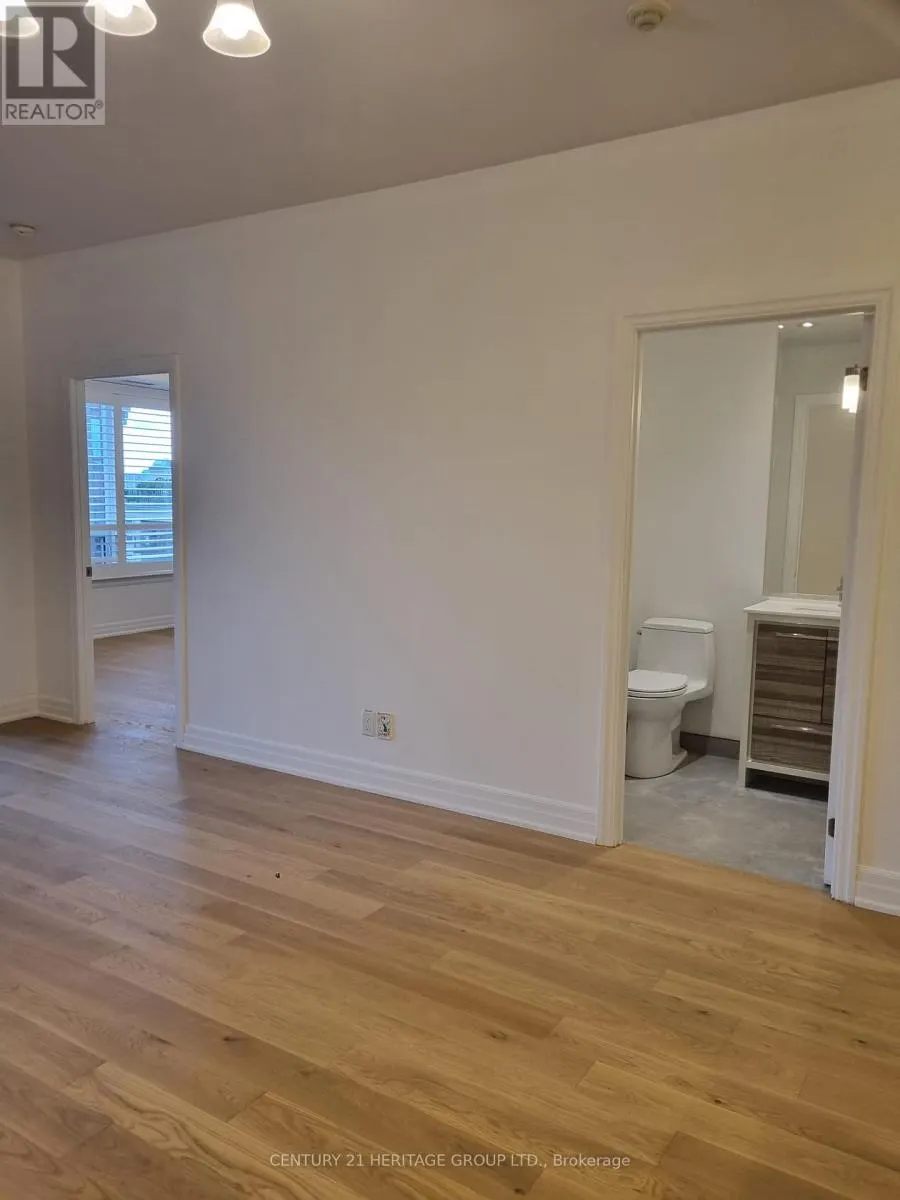 707 - 23 REAN DRIVE