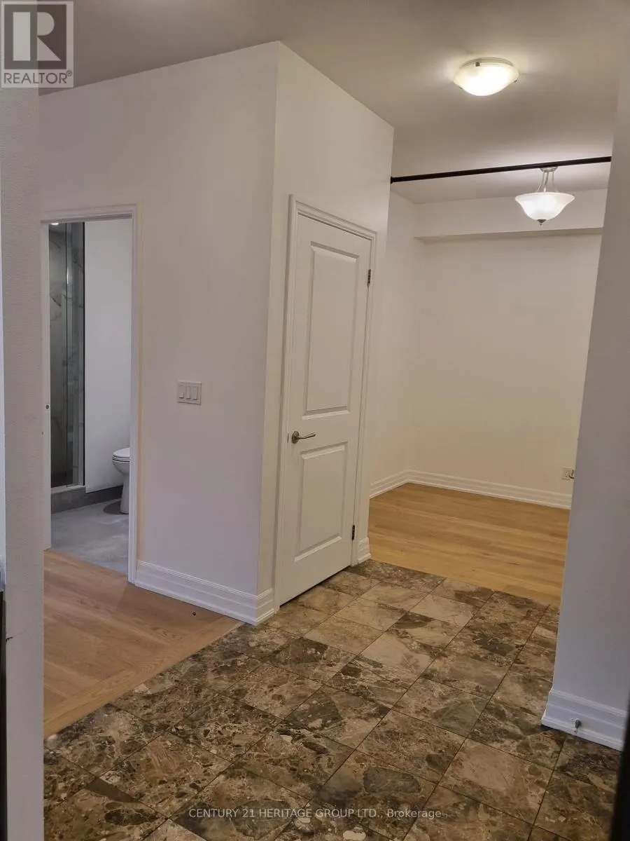 707 - 23 REAN DRIVE