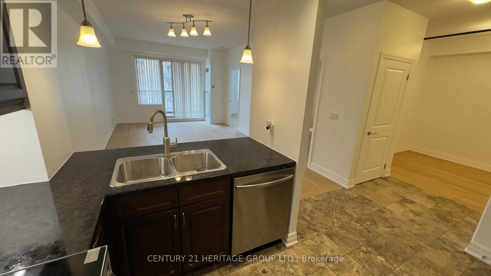 707 - 23 REAN DRIVE
