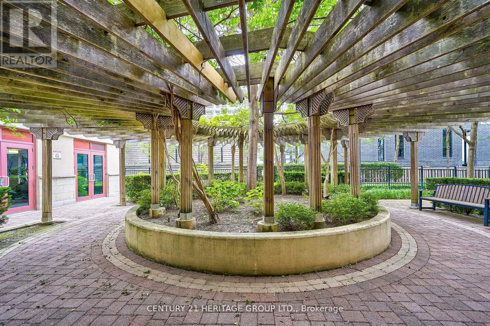 707 - 23 REAN DRIVE