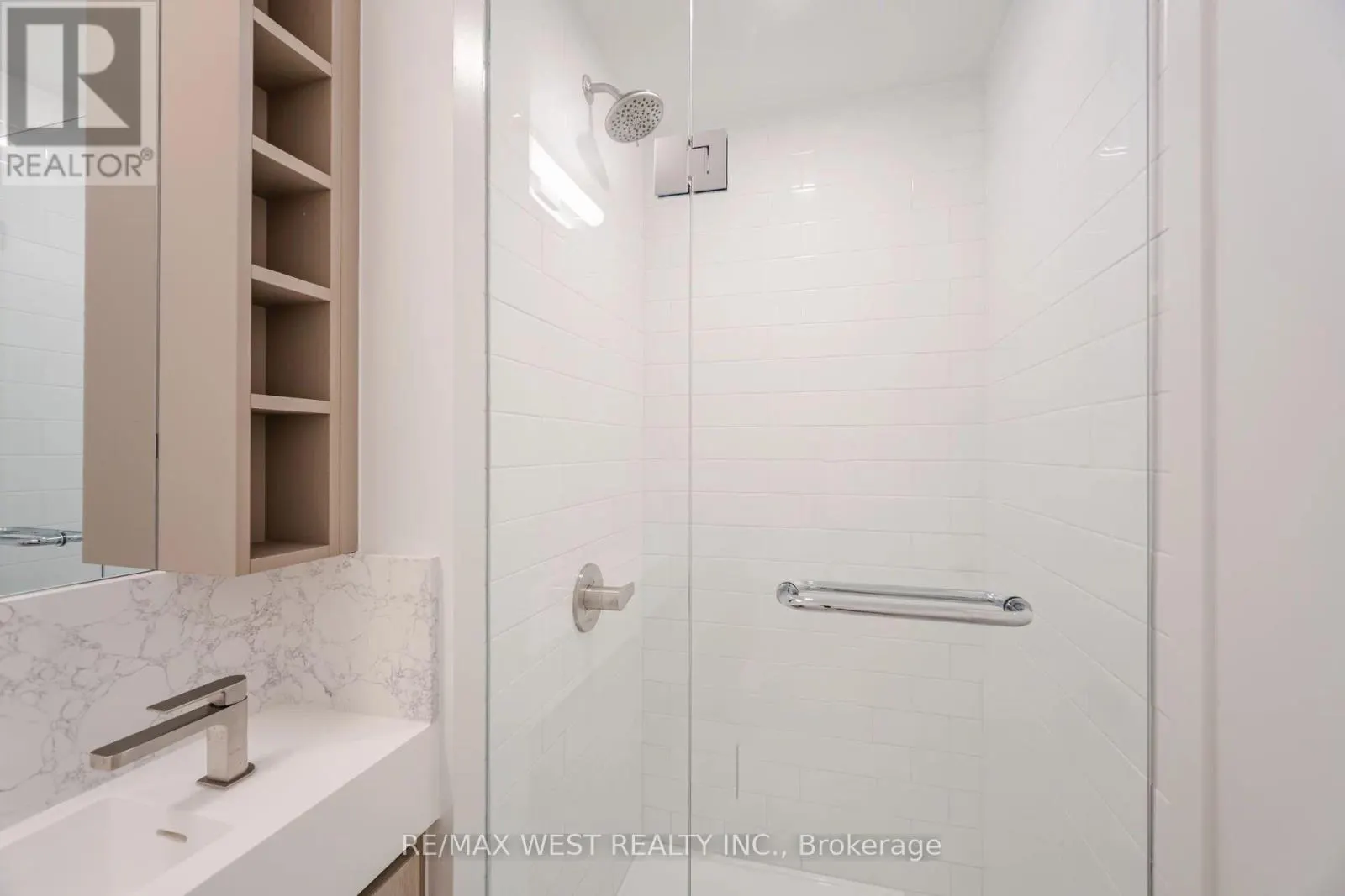 4609 - 319 JARVIS STREET