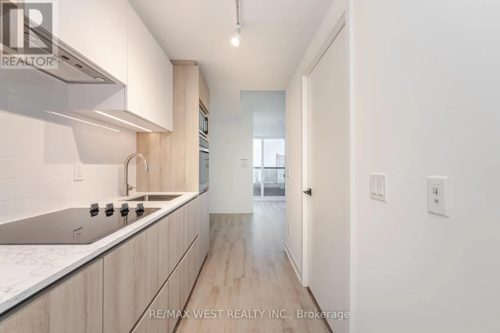 4609 - 319 JARVIS STREET