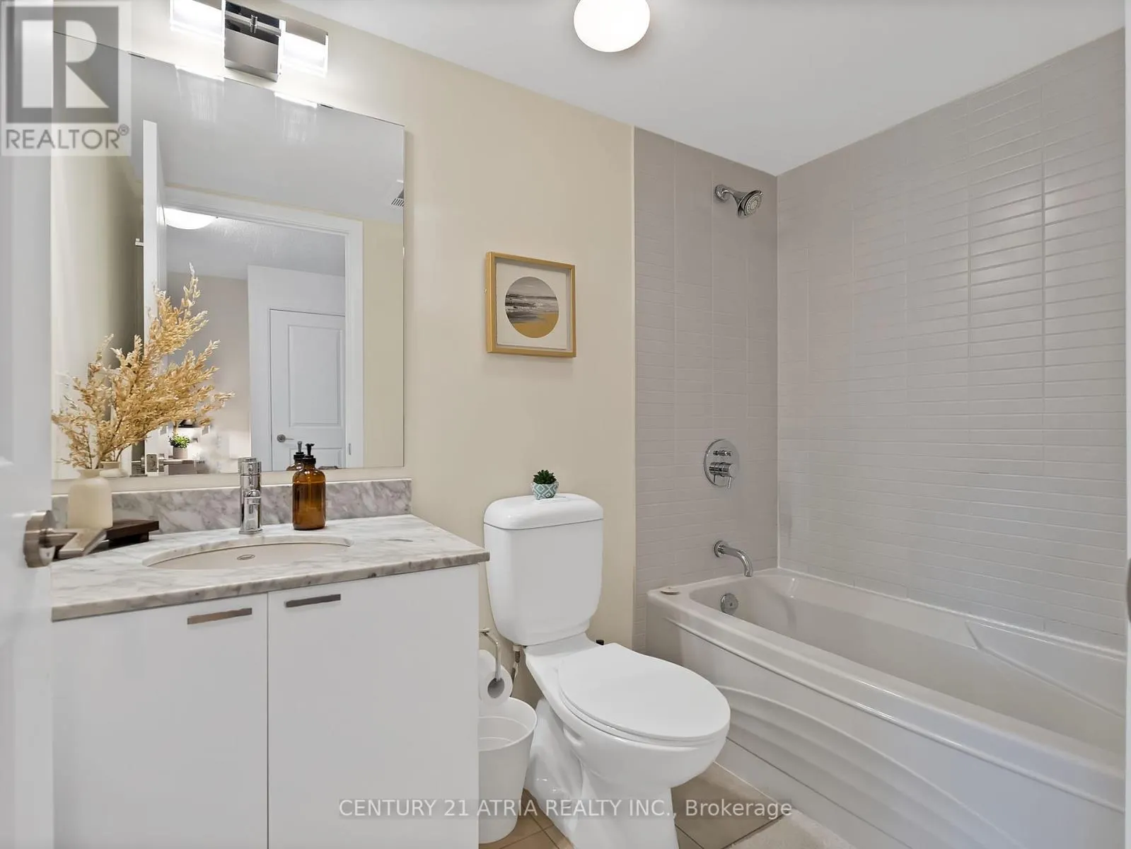 609 - 23 SHEPPARD AVENUE E