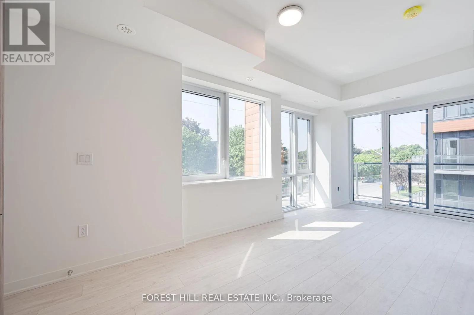147 - 67 CURLEW DRIVE