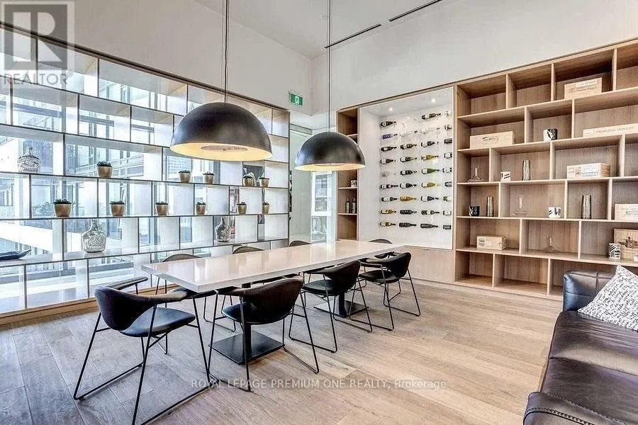 #1012 - 5 SOUDAN AVENUE