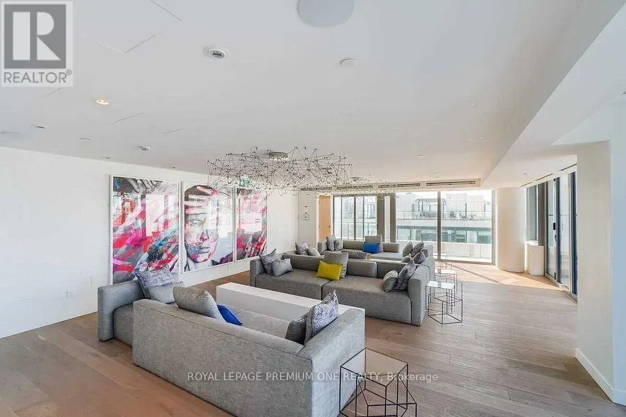 #1012 - 5 SOUDAN AVENUE