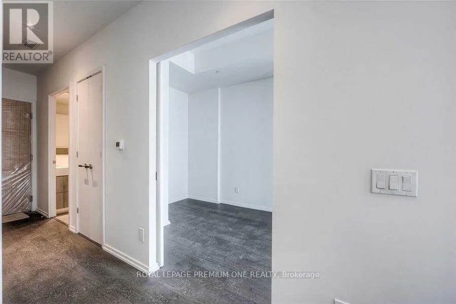 #1012 - 5 SOUDAN AVENUE