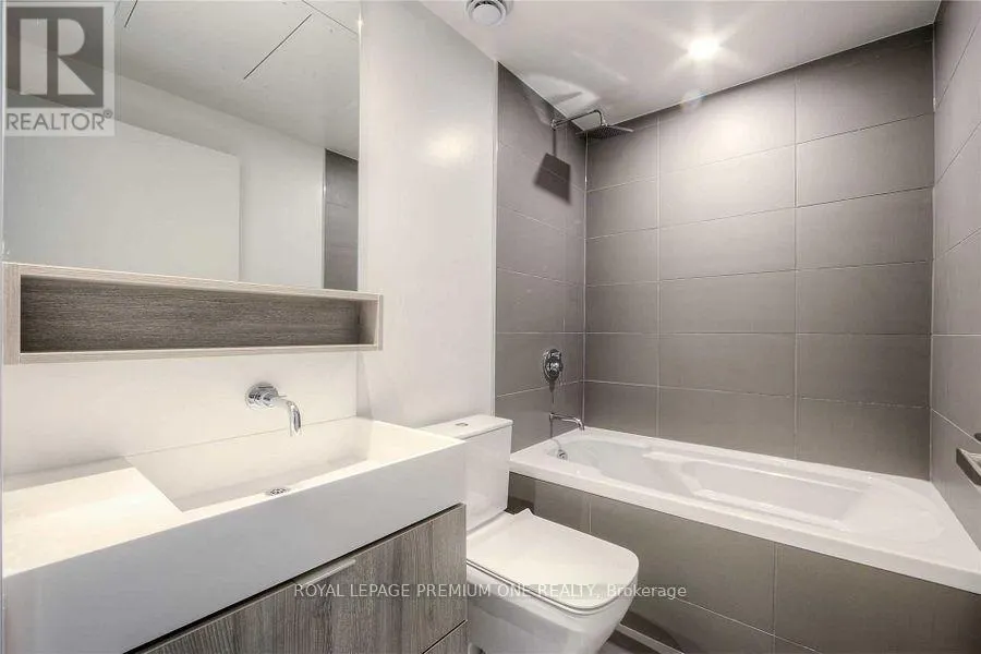 #1012 - 5 SOUDAN AVENUE