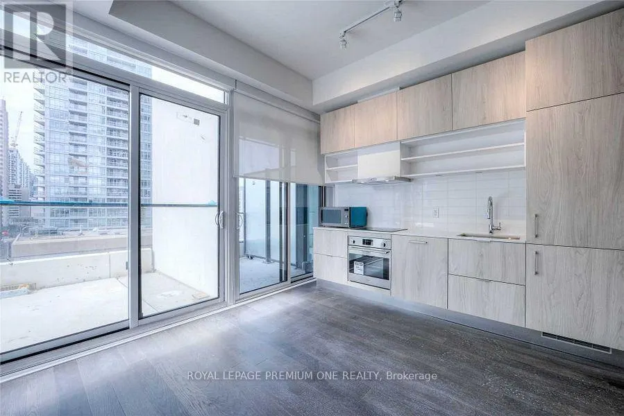 #1012 - 5 SOUDAN AVENUE