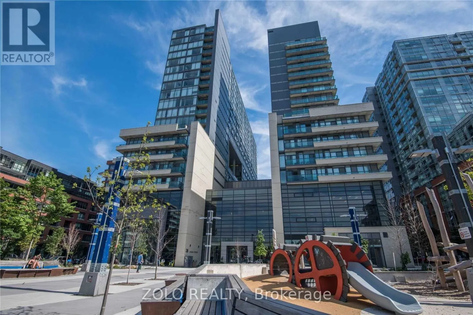 830E - 36 LISGAR STREET