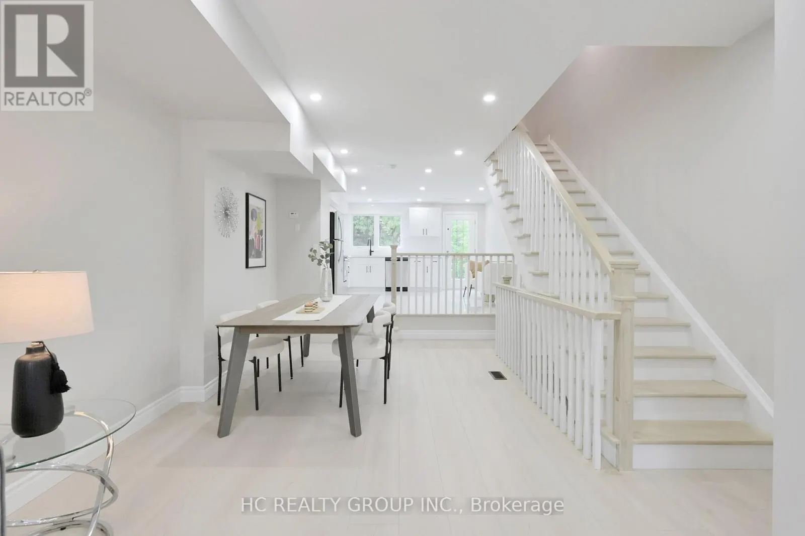 206B FINCH AVENUE W