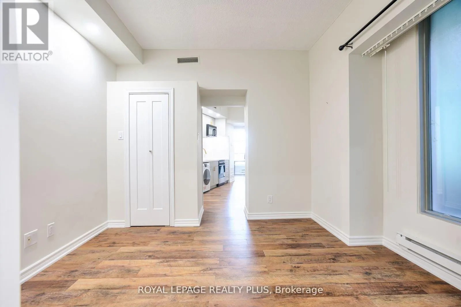 1706 - 1 KING STREET W