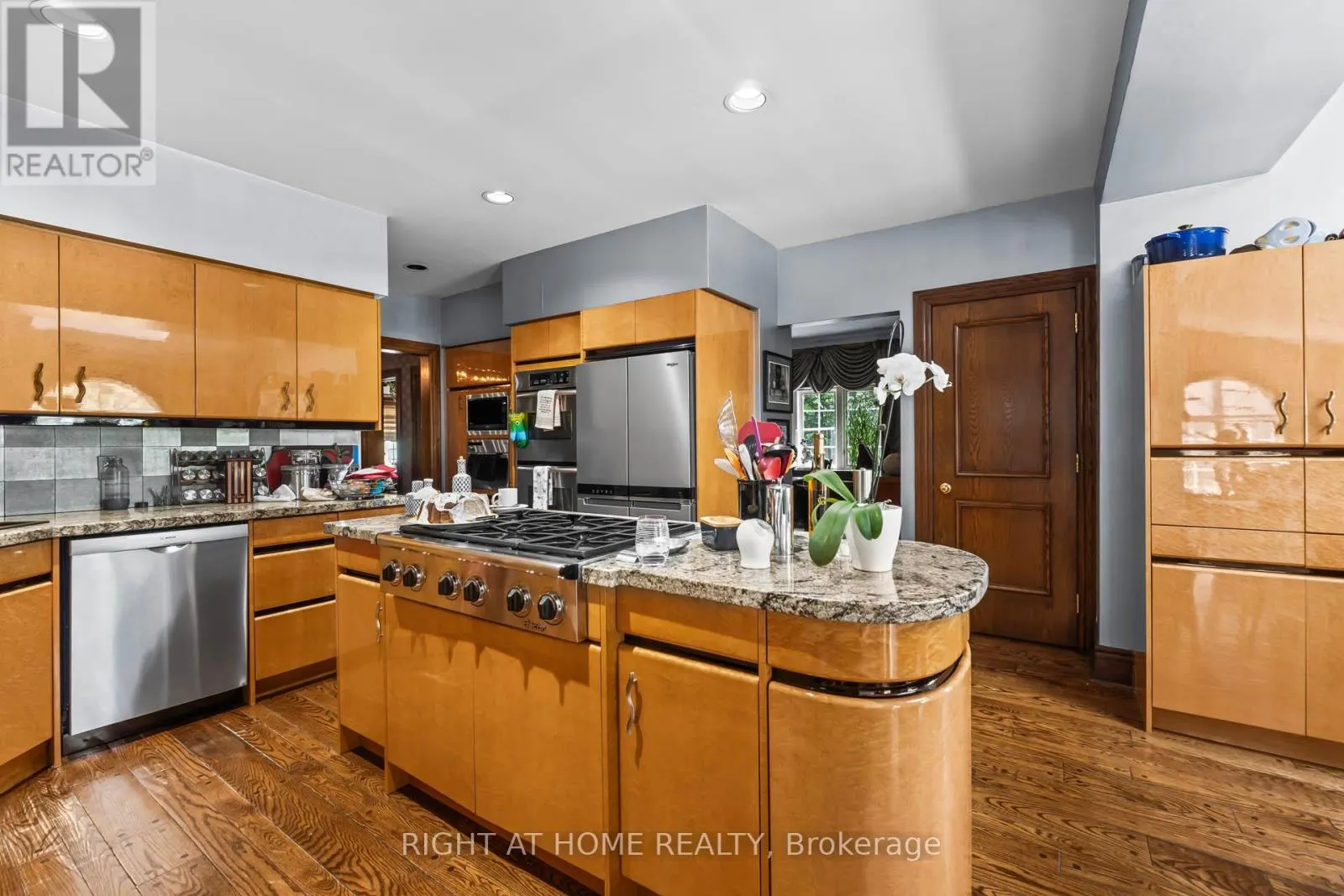 287 RUSSELL HILL ROAD