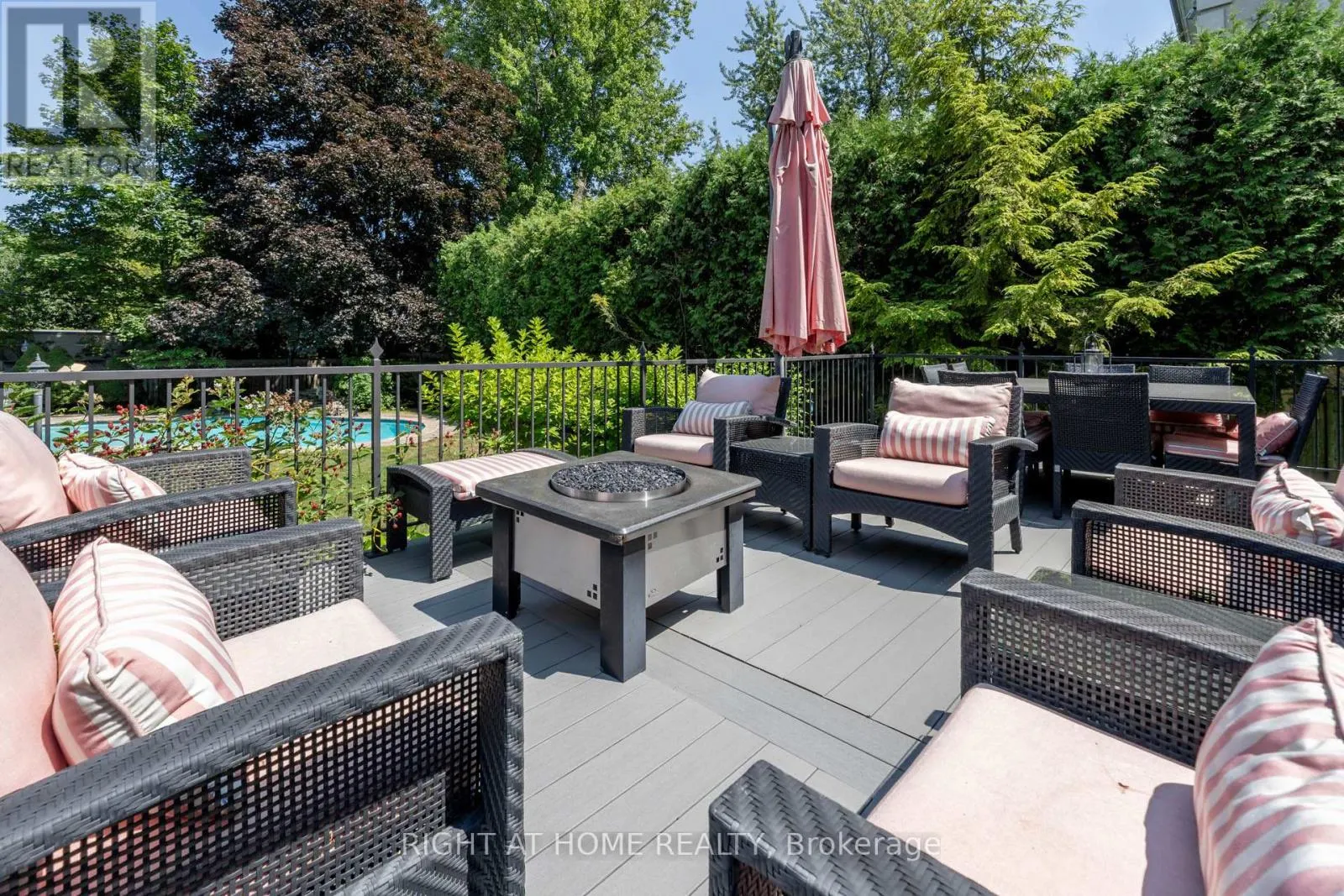 287 RUSSELL HILL ROAD