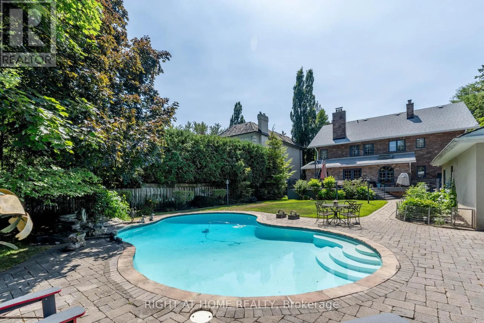 287 RUSSELL HILL ROAD