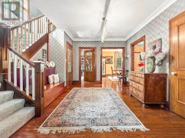 287 RUSSELL HILL ROAD