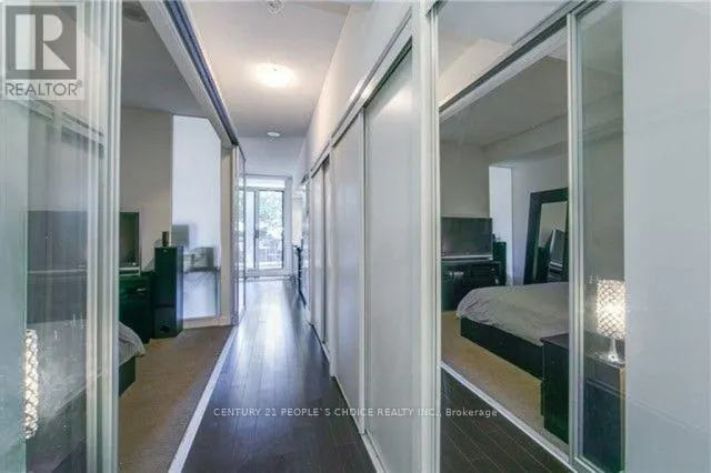 235 - 8 TELEGRAM MEWS