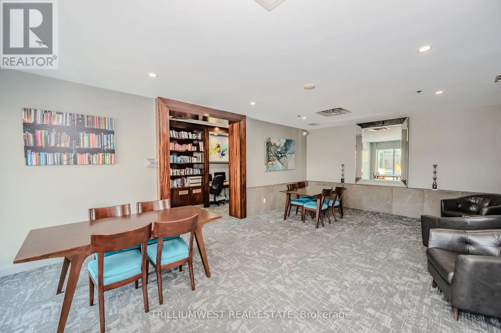 2111 - 17 BARBERRY PLACE