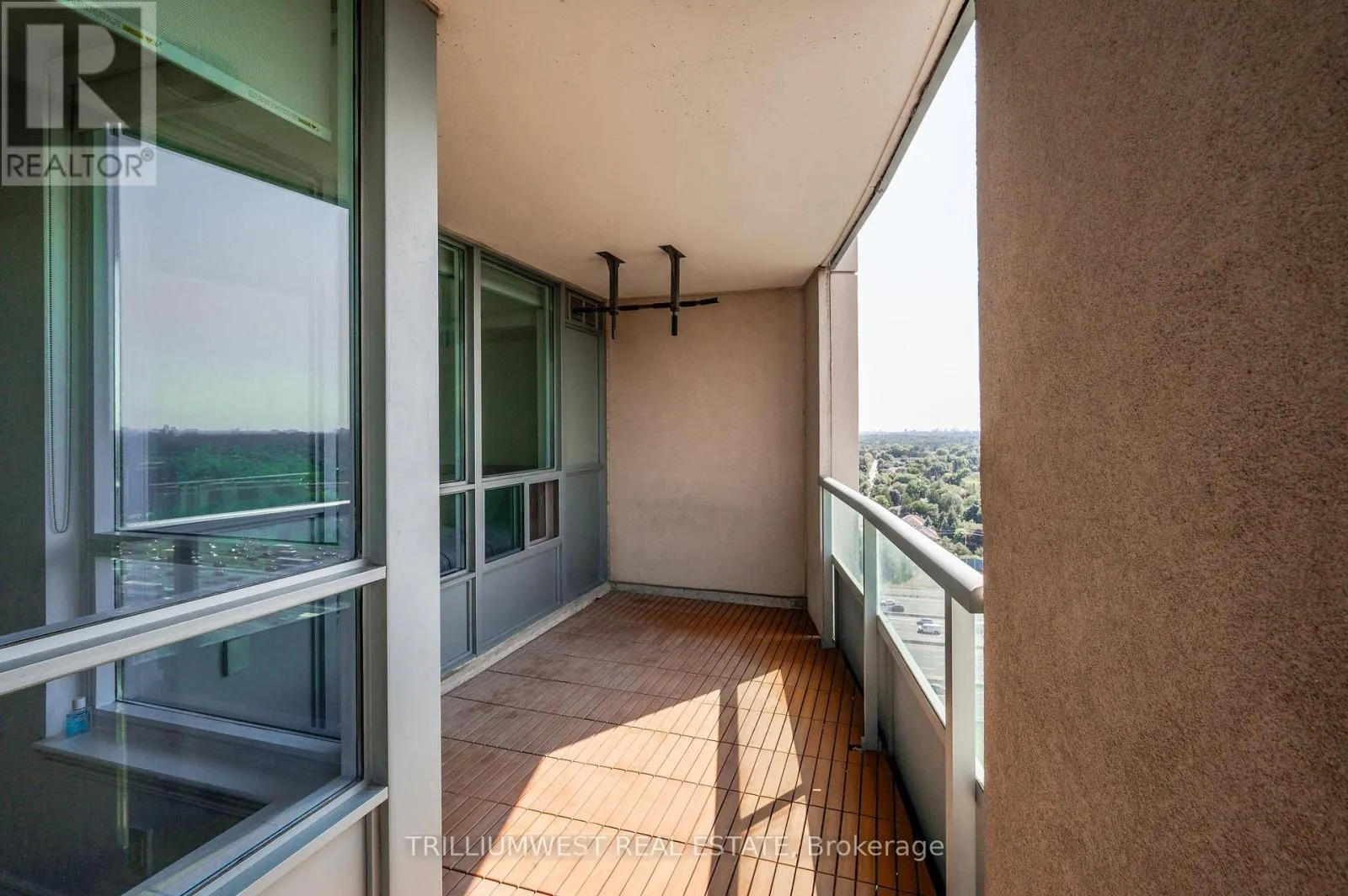 2111 - 17 BARBERRY PLACE