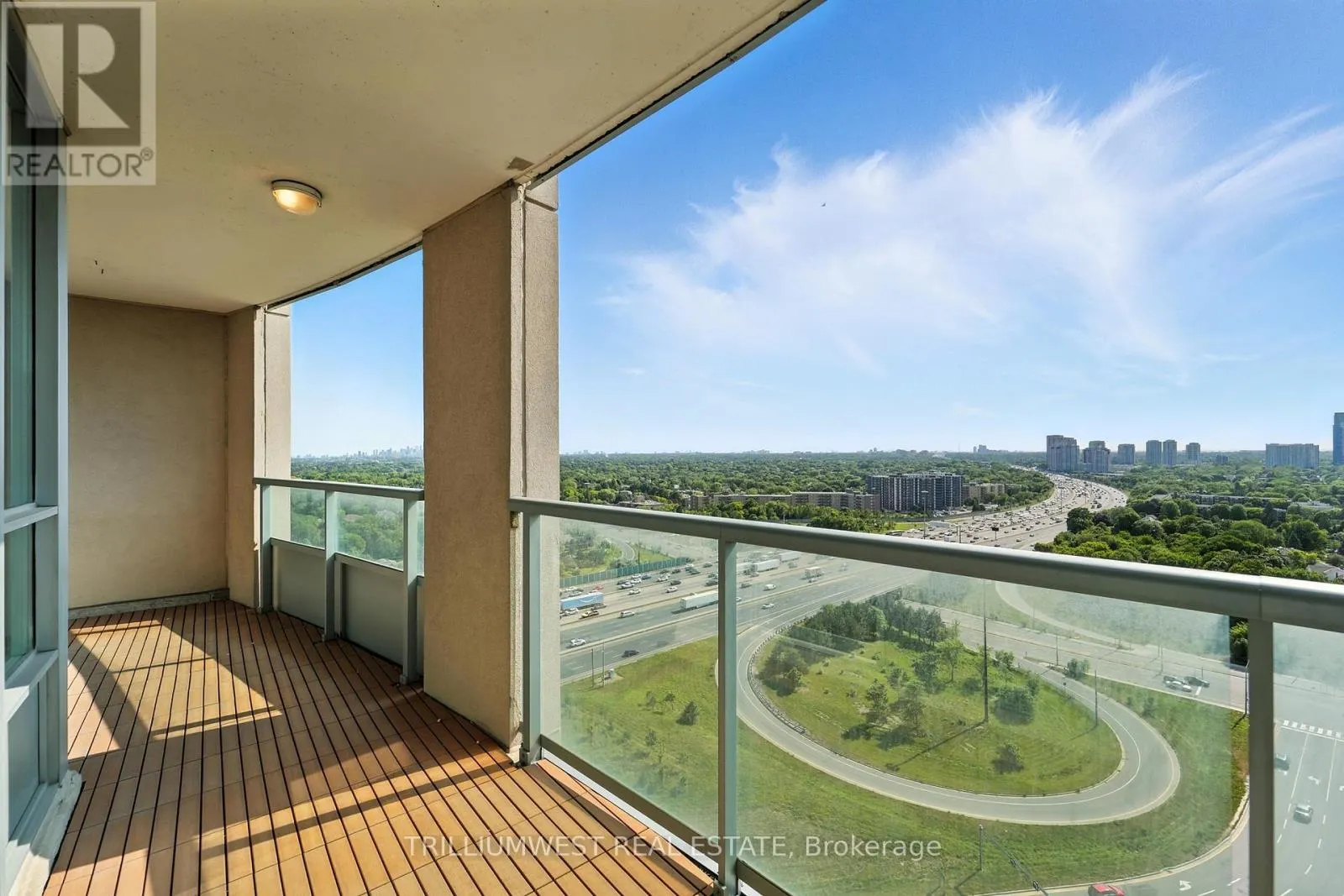 2111 - 17 BARBERRY PLACE
