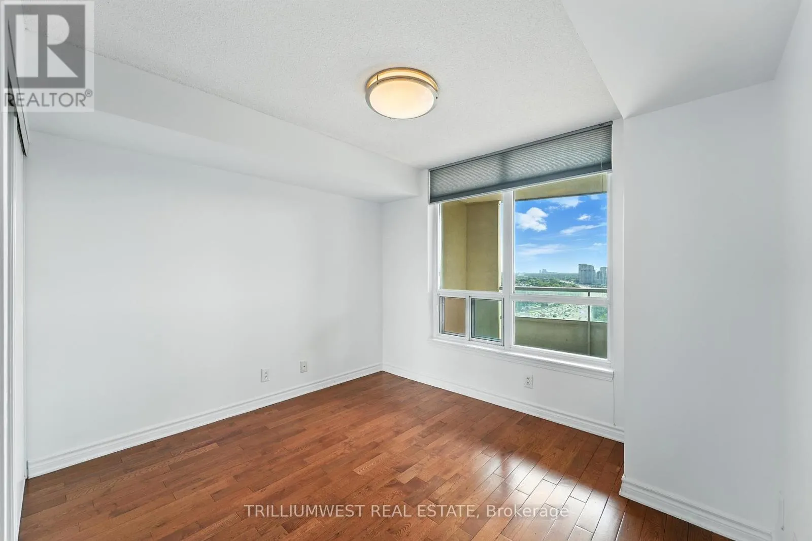 2111 - 17 BARBERRY PLACE
