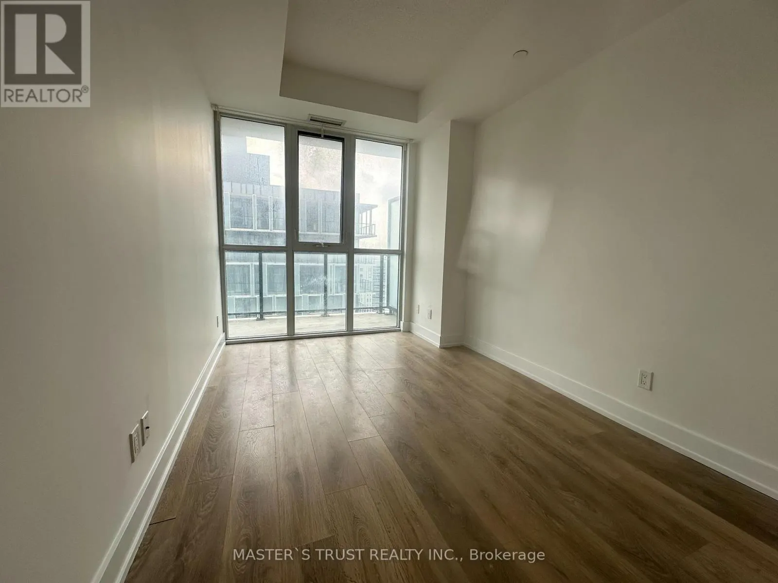 1504 - 150 FAIRVIEW MALL DRIVE