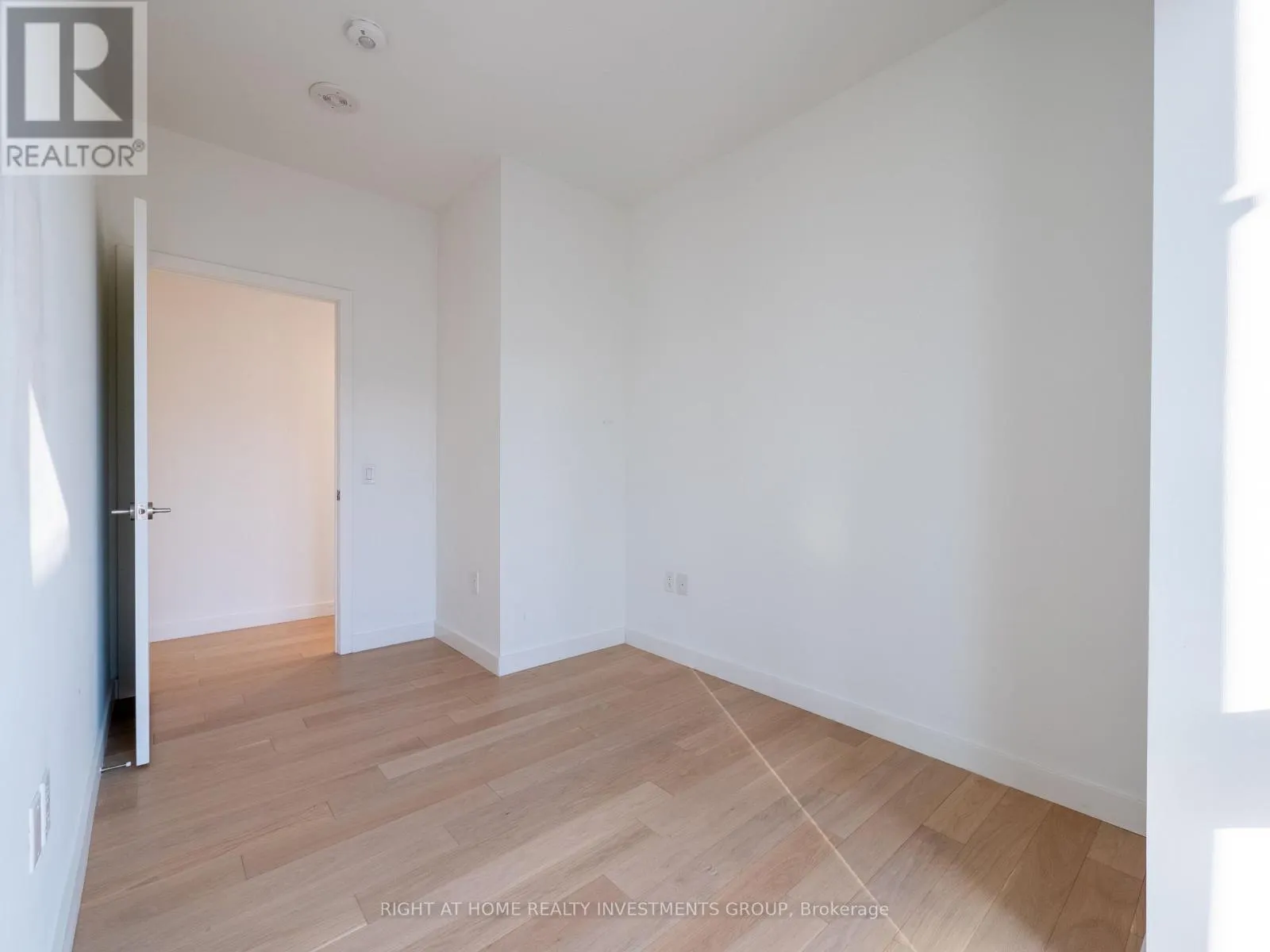 1010 - 2A CHURCH STREET