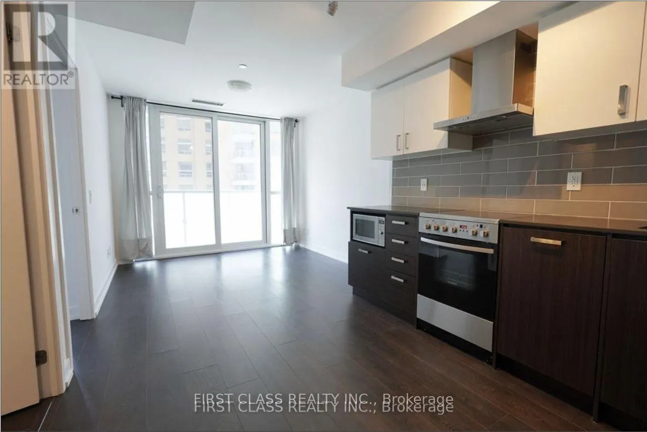 712 - 125 REDPATH AVENUE