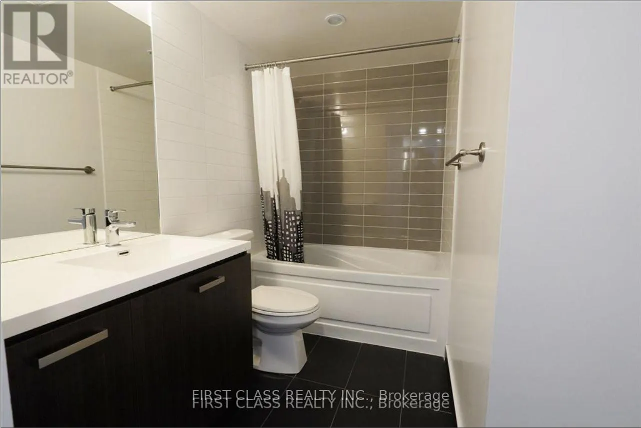 712 - 125 REDPATH AVENUE